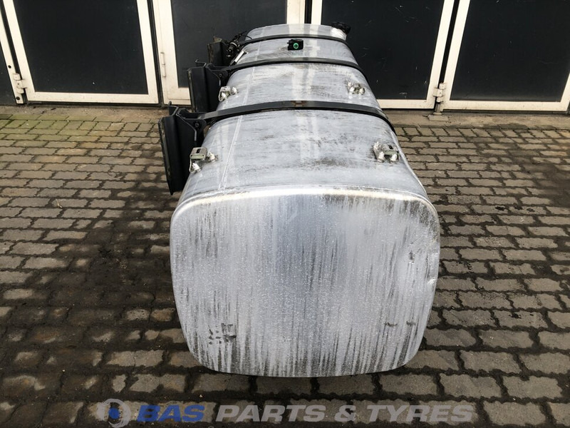 DAF Brandstoftank DAF 845 Liter 1659141 - Réservoir de carburant pour Camion: photos 4 DAF Brandstoftank DAF 845 Liter 1659141 - Réservoir de carburant pour Camion: photos 4
