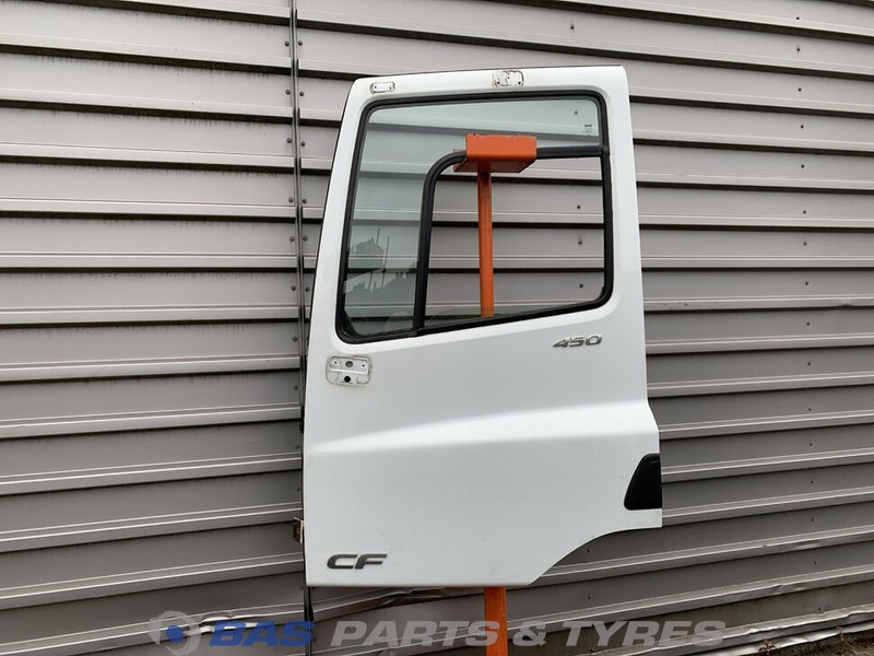 DAF CF Euro 6 - Portière et pièces pour Camion: photos 1 DAF CF Euro 6 - Portière et pièces pour Camion: photos 1