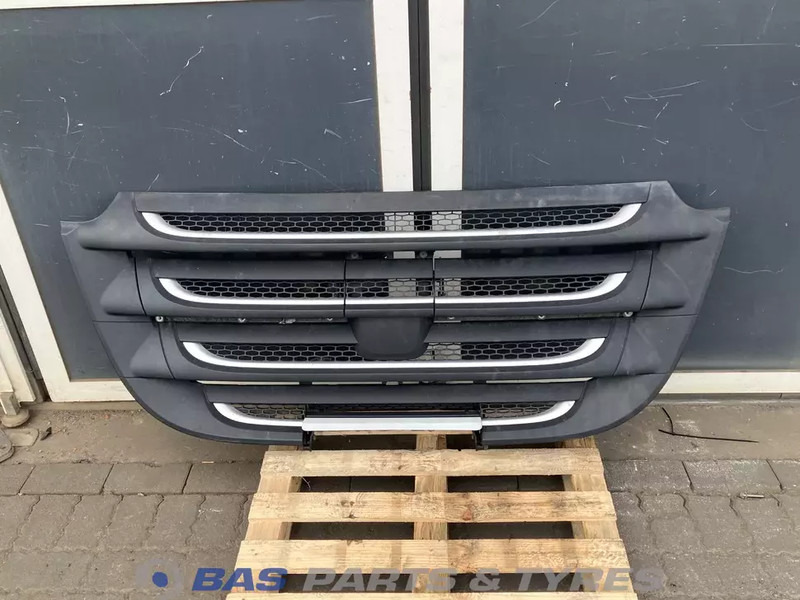 DAF CF Euro 6 - Calandre pour Camion: photos 1 DAF CF Euro 6 - Calandre pour Camion: photos 1