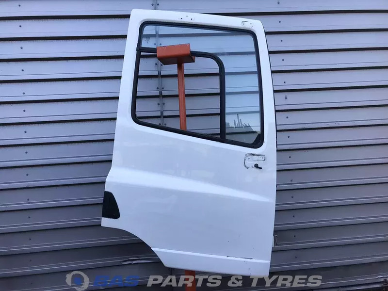 DAF CF Euro 6 - Portière et pièces pour Camion: photos 1 DAF CF Euro 6 - Portière et pièces pour Camion: photos 1