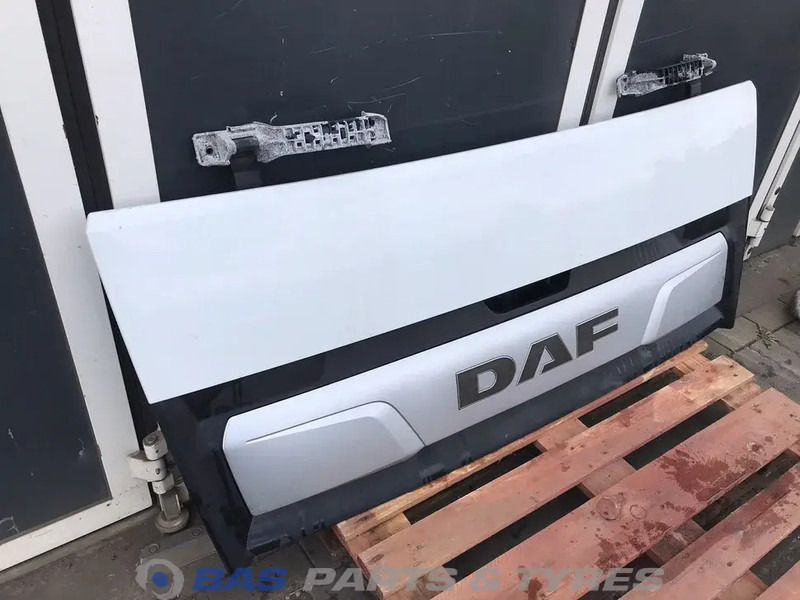 DAF CF Euro 6 - Calandre pour Camion: photos 3 DAF CF Euro 6 - Calandre pour Camion: photos 3