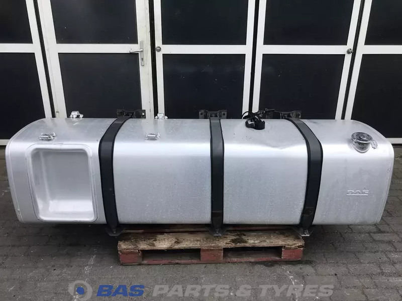 DAF - Réservoir de carburant pour Camion: photos 1 DAF - Réservoir de carburant pour Camion: photos 1