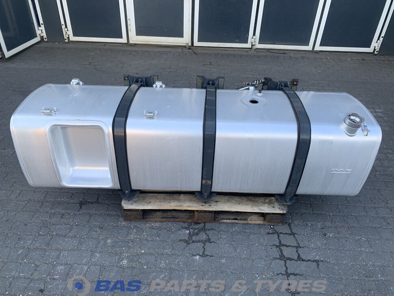 DAF - Réservoir de carburant pour Camion: photos 1 DAF - Réservoir de carburant pour Camion: photos 1
