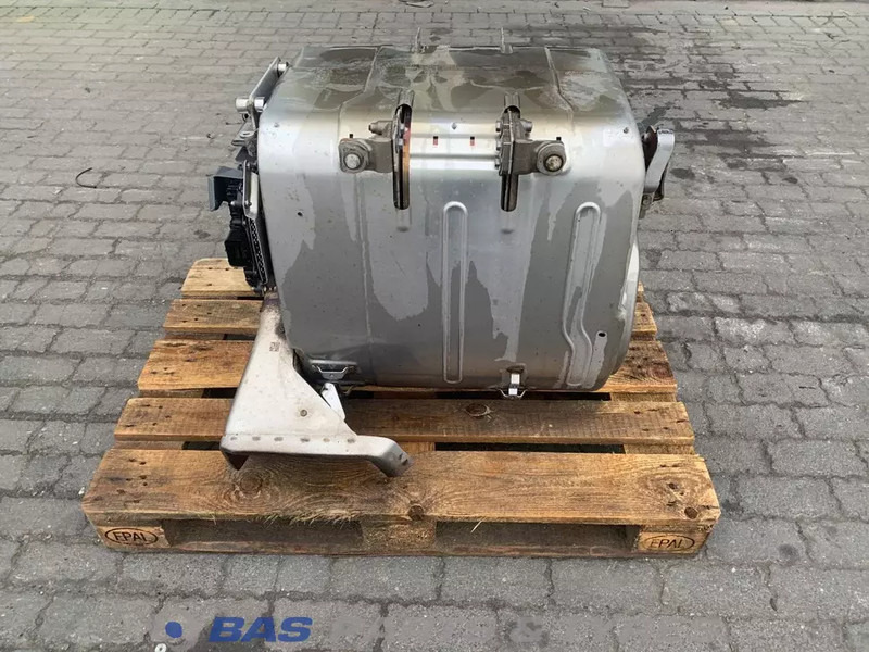 DAF Uitlaatdemper DAF 2124745 - Silencieux pour Camion: photos 1 DAF Uitlaatdemper DAF 2124745 - Silencieux pour Camion: photos 1