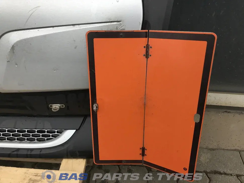 DAF XF106 Grille DAF 1892076 - Calandre pour Camion: photos 5 DAF XF106 Grille DAF 1892076 - Calandre pour Camion: photos 5