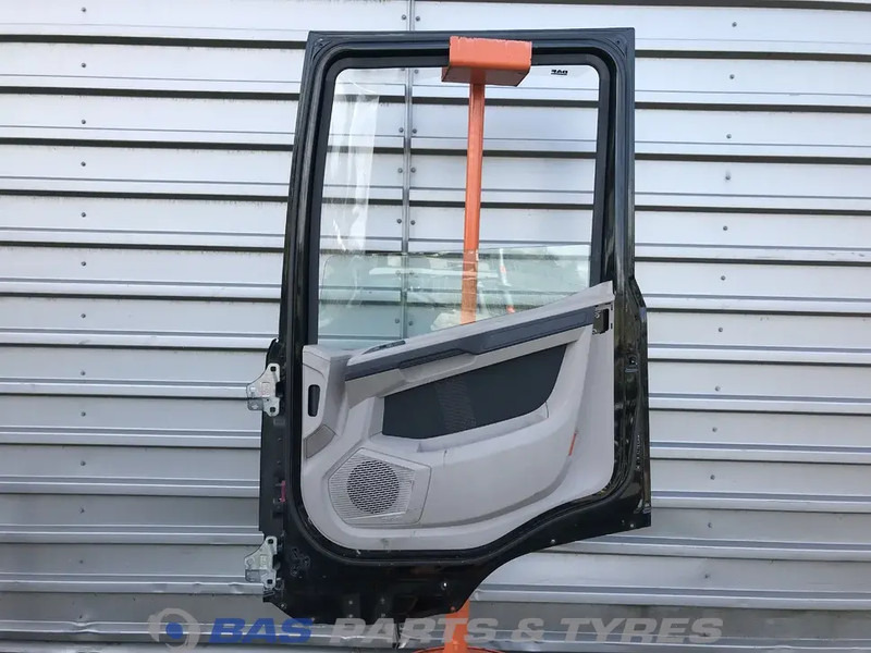DAF XG - Portière et pièces pour Camion: photos 2 DAF XG - Portière et pièces pour Camion: photos 2