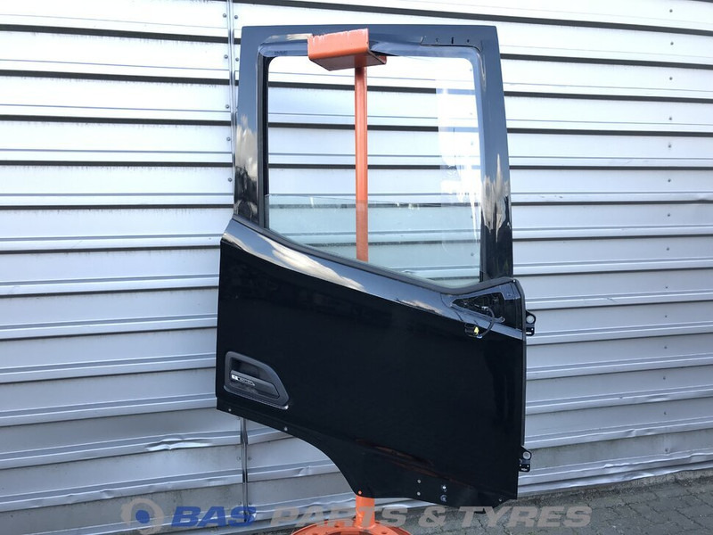 DAF XG - Portière et pièces pour Camion: photos 1 DAF XG - Portière et pièces pour Camion: photos 1