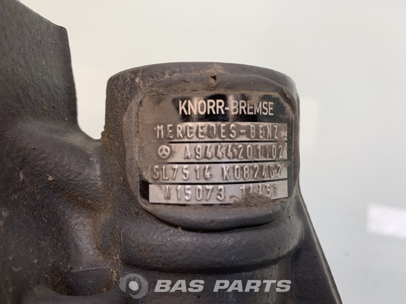 KNORR-BREMSE - Étrier de frein pour Camion: photos 3 KNORR-BREMSE - Étrier de frein pour Camion: photos 3