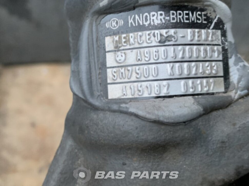 KNORR-BREMSE - Étrier de frein pour Camion: photos 3 KNORR-BREMSE - Étrier de frein pour Camion: photos 3