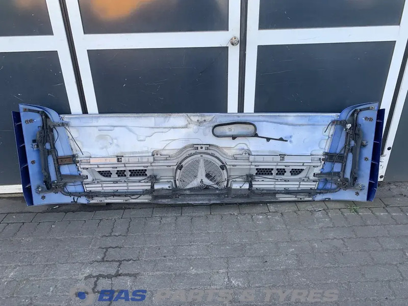 Mercedes-Benz Actros MP4 - Calandre pour Camion: photos 2 Mercedes-Benz Actros MP4 - Calandre pour Camion: photos 2