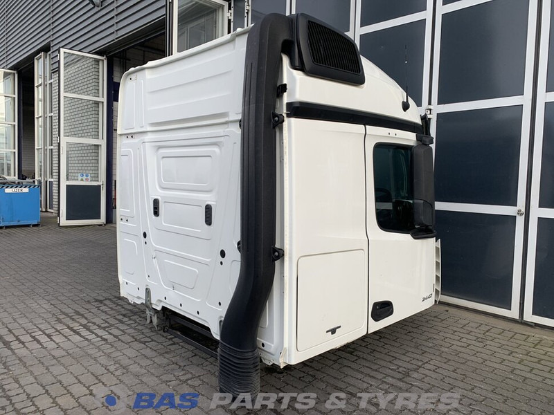Mercedes-Benz Actros MP4 - Cabine et intérieur pour Camion: photos 4 Mercedes-Benz Actros MP4 - Cabine et intérieur pour Camion: photos 4