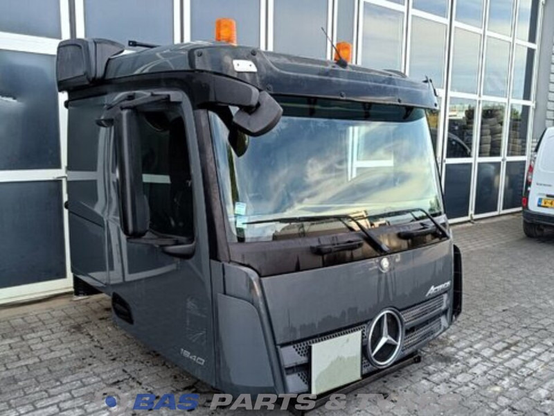 Mercedes-Benz Actros MP4 - Cabine et intérieur pour Camion: photos 2 Mercedes-Benz Actros MP4 - Cabine et intérieur pour Camion: photos 2