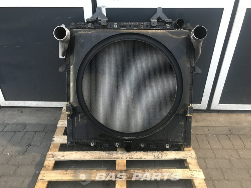 Mercedes-Benz Actros MP4 - Radiateur pour Camion: photos 1 Mercedes-Benz Actros MP4 - Radiateur pour Camion: photos 1