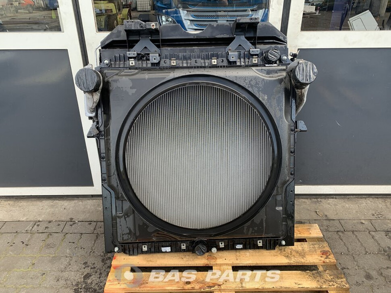 Mercedes-Benz Actros MP4 - Radiateur pour Camion: photos 1 Mercedes-Benz Actros MP4 - Radiateur pour Camion: photos 1