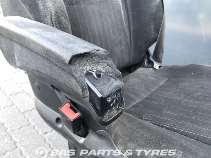 Mercedes-Benz Actros MP4 - Siège pour Camion: photos 3 Mercedes-Benz Actros MP4 - Siège pour Camion: photos 3