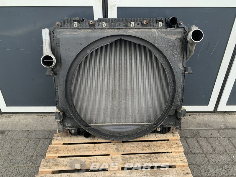 Mercedes-Benz Actros MP4 - Radiateur pour Camion: photos 2 Mercedes-Benz Actros MP4 - Radiateur pour Camion: photos 2