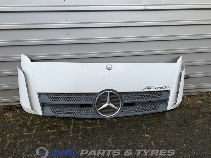 Mercedes-Benz Actros MP4 - Calandre pour Camion: photos 1 Mercedes-Benz Actros MP4 - Calandre pour Camion: photos 1