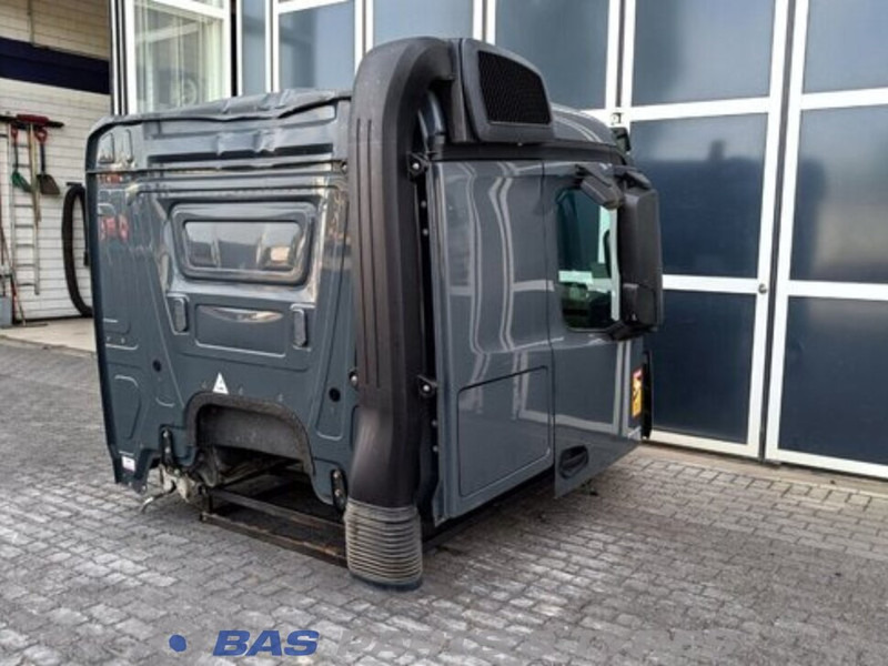 Mercedes-Benz Actros MP4 - Cabine et intérieur pour Camion: photos 3 Mercedes-Benz Actros MP4 - Cabine et intérieur pour Camion: photos 3