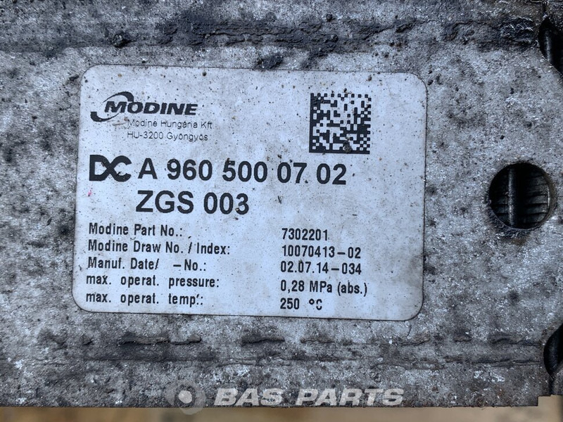 Mercedes-Benz Antos MP4 Intercooler Mercedes A 960 500 07 02 - Intercooler pour Camion: photos 4 Mercedes-Benz Antos MP4 Intercooler Mercedes A 960 500 07 02 - Intercooler pour Camion: photos 4