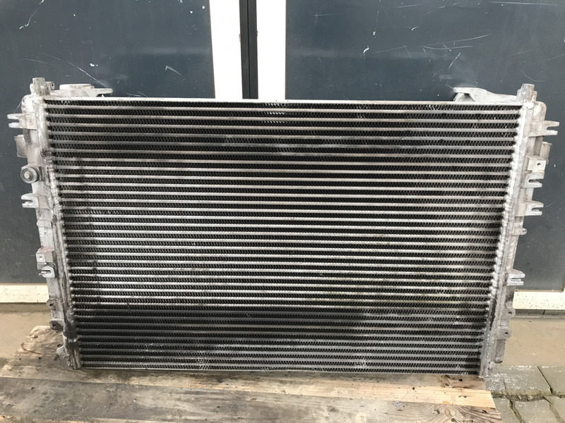 Mercedes-Benz Antos MP4 Intercooler Mercedes A 960 500 07 02 - Intercooler pour Camion: photos 2 Mercedes-Benz Antos MP4 Intercooler Mercedes A 960 500 07 02 - Intercooler pour Camion: photos 2