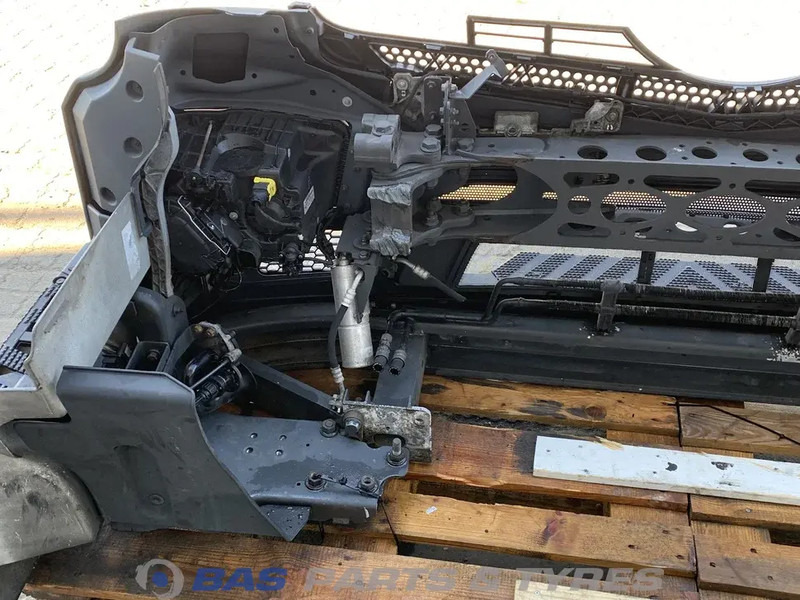 Mercedes-Benz Antos MP4 - Pare-chocs pour Camion: photos 5 Mercedes-Benz Antos MP4 - Pare-chocs pour Camion: photos 5