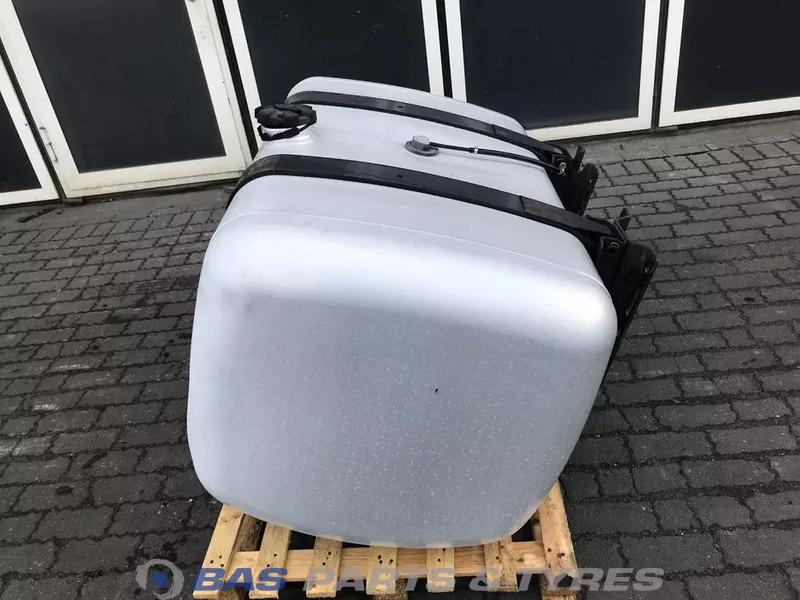 Mercedes-Benz Brandstoftank Mercedes 480 Liter A 960 470 43 03 - Réservoir de carburant pour Camion: photos 2 Mercedes-Benz Brandstoftank Mercedes 480 Liter A 960 470 43 03 - Réservoir de carburant pour Camion: photos 2