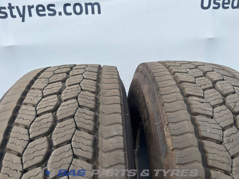 Michelin - Pneu pour Camion: photos 2 Michelin - Pneu pour Camion: photos 2