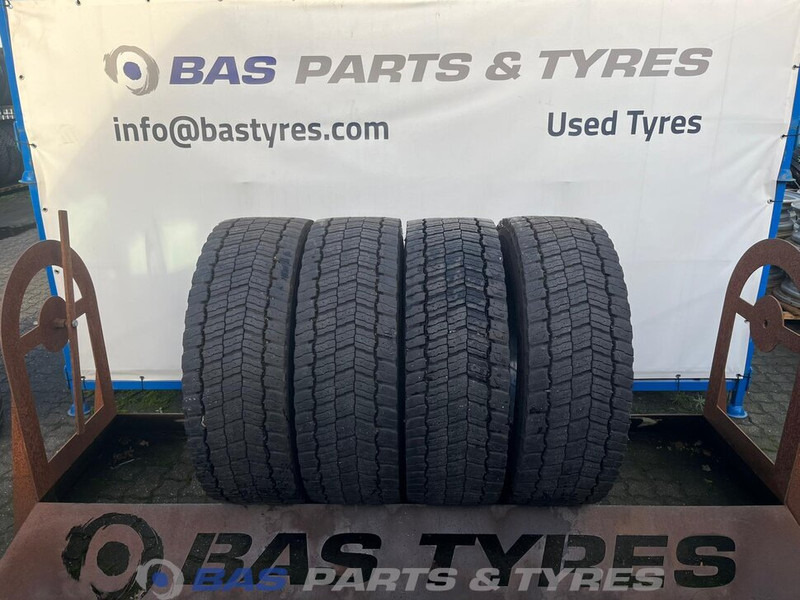 Michelin Michelin 315/70R22.5 X MULTI D 154/150 M+S 3PMSF gebruikte set - Pneu pour Camion: photos 1 Michelin Michelin 315/70R22.5 X MULTI D 154/150 M+S 3PMSF gebruikte set - Pneu pour Camion: photos 1