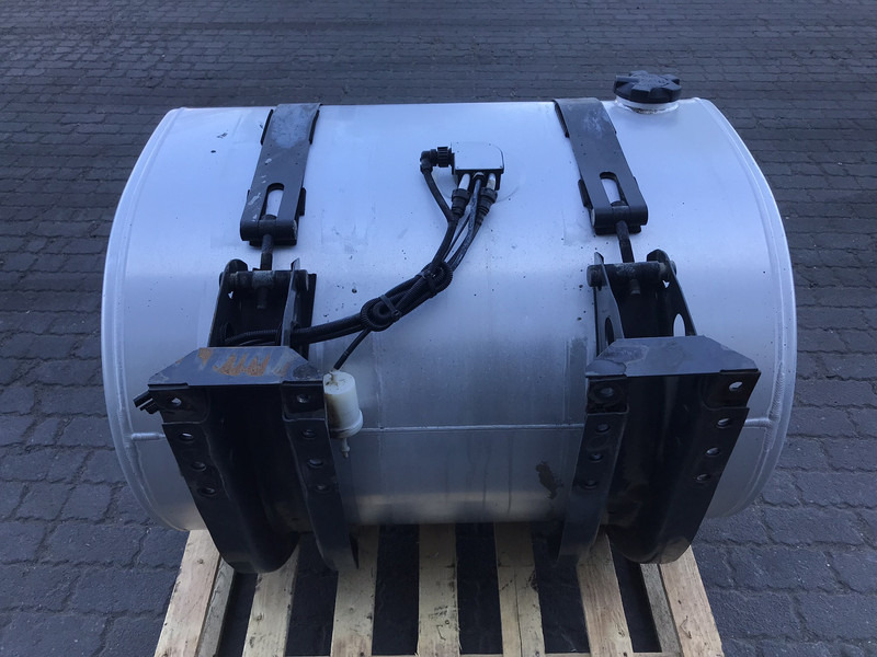 Renault Brandstoftank Renault 490 Liter G0000182 - Réservoir de carburant pour Camion: photos 3 Renault Brandstoftank Renault 490 Liter G0000182 - Réservoir de carburant pour Camion: photos 3