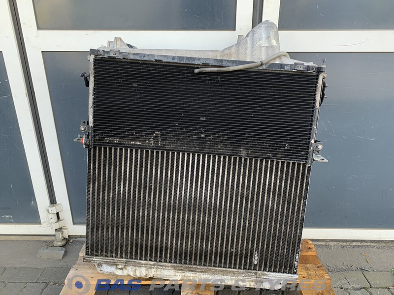 Renault C-Serie - Radiateur pour Camion: photos 1 Renault C-Serie - Radiateur pour Camion: photos 1
