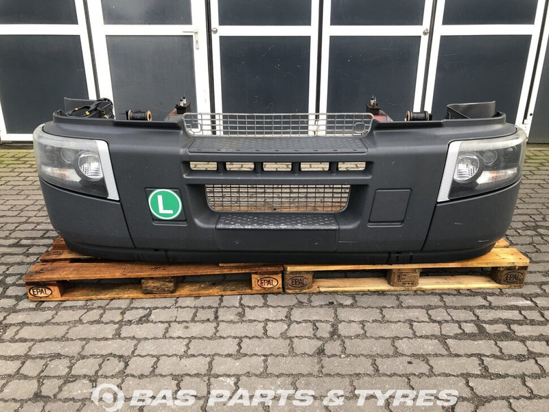 Renault D-Serie Bumper Renault 7421554759 - Pare-chocs pour Camion: photos 1 Renault D-Serie Bumper Renault 7421554759 - Pare-chocs pour Camion: photos 1