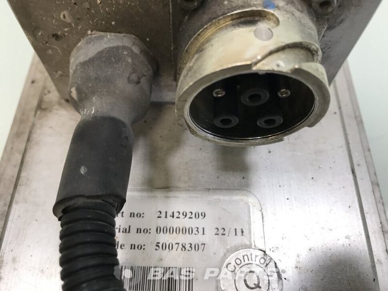 Renault PREMIUM - Pompe de support pour Camion: photos 3 Renault PREMIUM - Pompe de support pour Camion: photos 3