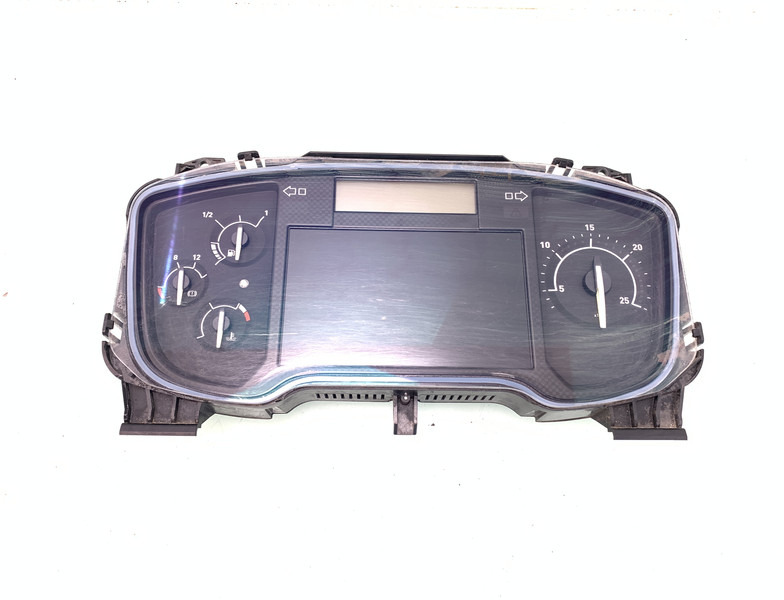 Renault T-Serie - Panel de instrumentos pour Camion: photos 1 Renault T-Serie - Panel de instrumentos pour Camion: photos 1