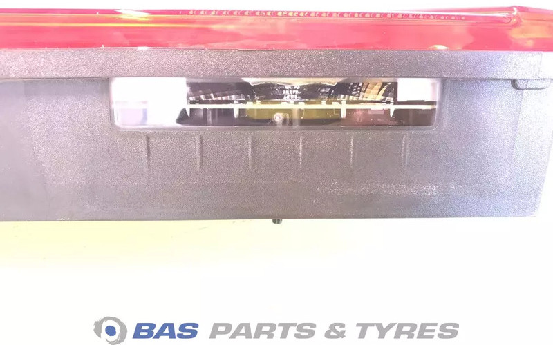 Scania Achterlicht gecomb. links Links Scania 2860829 - Feu arrière pour Camion: photos 3 Scania Achterlicht gecomb. links Links Scania 2860829 - Feu arrière pour Camion: photos 3