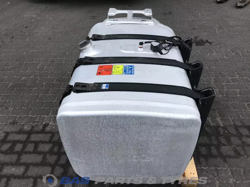 Scania Brandstoftank Scania 540 Liter 1887755 - Réservoir de carburant pour Camion: photos 2 Scania Brandstoftank Scania 540 Liter 1887755 - Réservoir de carburant pour Camion: photos 2
