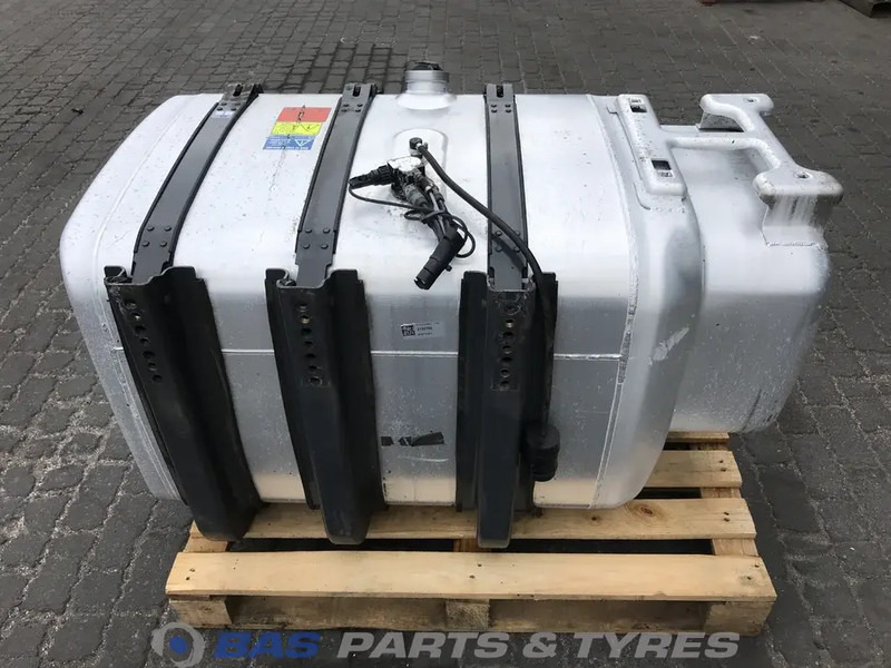 Scania Brandstoftank Scania 540 Liter 1887755 - Réservoir de carburant pour Camion: photos 3 Scania Brandstoftank Scania 540 Liter 1887755 - Réservoir de carburant pour Camion: photos 3