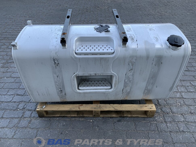 Volvo Brandstoftank Volvo 550 Liter G0000130 - Réservoir de carburant pour Camion: photos 1 Volvo Brandstoftank Volvo 550 Liter G0000130 - Réservoir de carburant pour Camion: photos 1