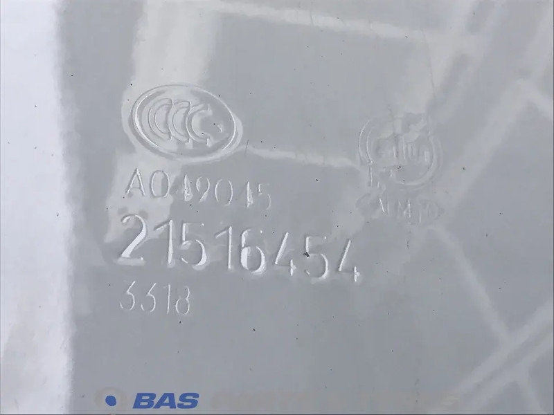 Volvo Brandstoftank Volvo 610 Liter G0000172 - Réservoir de carburant pour Camion: photos 5 Volvo Brandstoftank Volvo 610 Liter G0000172 - Réservoir de carburant pour Camion: photos 5