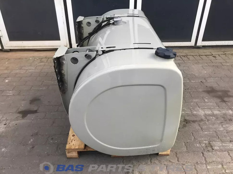 Volvo Brandstoftank Volvo 610 Liter G0000172 - Réservoir de carburant pour Camion: photos 4 Volvo Brandstoftank Volvo 610 Liter G0000172 - Réservoir de carburant pour Camion: photos 4