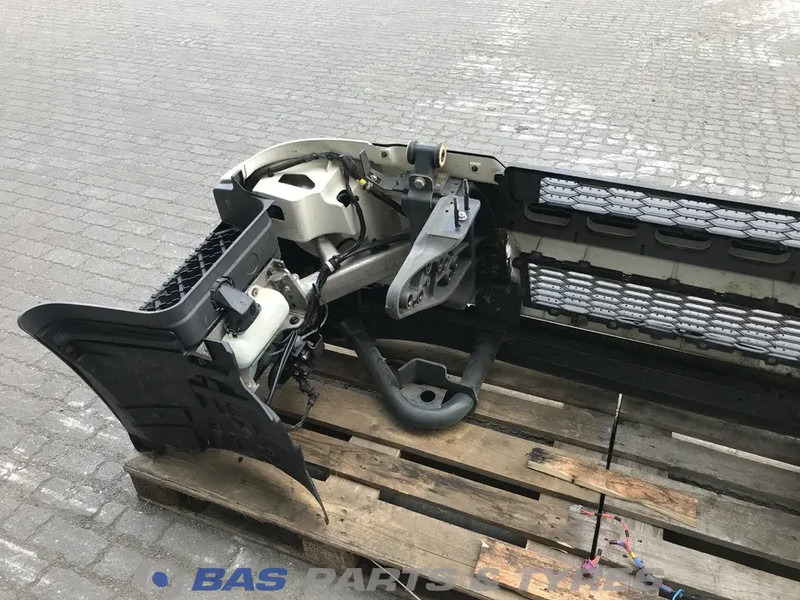 Volvo FE Euro 6 Bumper Volvo 82543887 - Pare-chocs pour Camion: photos 4 Volvo FE Euro 6 Bumper Volvo 82543887 - Pare-chocs pour Camion: photos 4