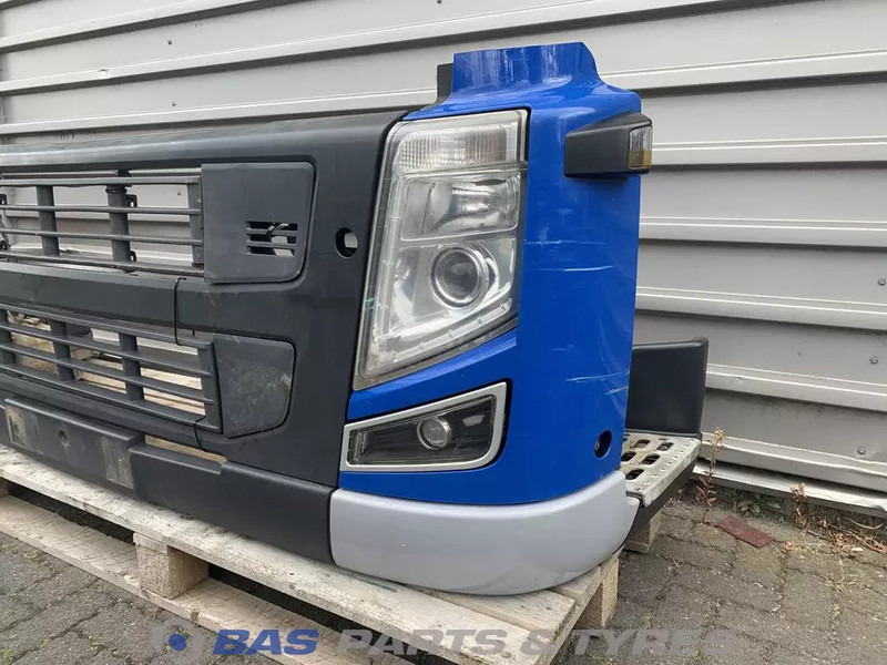 Volvo FM3 - Pare-chocs pour Camion: photos 2 Volvo FM3 - Pare-chocs pour Camion: photos 2