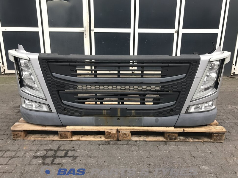 Volvo FM4 - Pare-chocs pour Camion: photos 1 Volvo FM4 - Pare-chocs pour Camion: photos 1