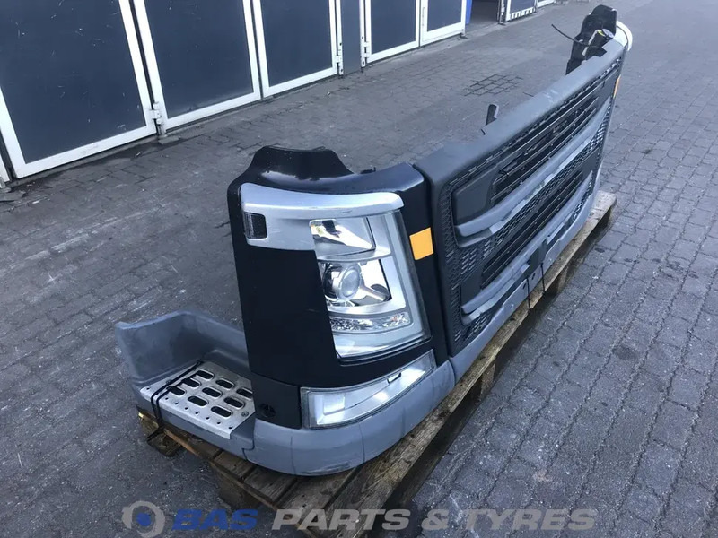 Volvo FM4 - Pare-chocs pour Camion: photos 3 Volvo FM4 - Pare-chocs pour Camion: photos 3
