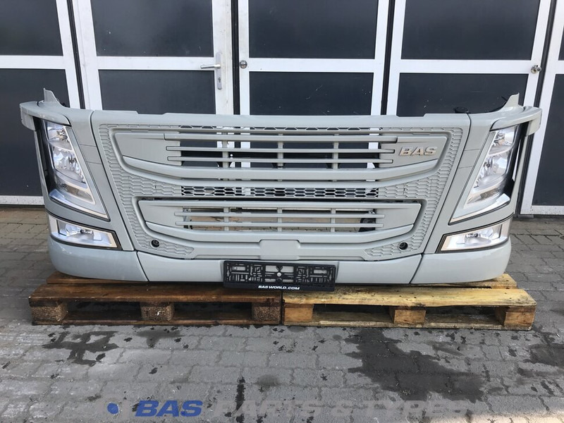 Volvo FM4 - Pare-chocs pour Camion: photos 1 Volvo FM4 - Pare-chocs pour Camion: photos 1