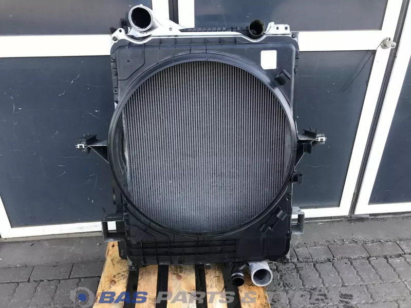 Volvo FM4 - Radiateur pour Camion: photos 2 Volvo FM4 - Radiateur pour Camion: photos 2