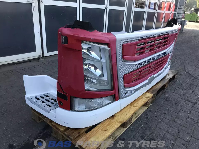 Volvo FM4 - Pare-chocs pour Camion: photos 3 Volvo FM4 - Pare-chocs pour Camion: photos 3