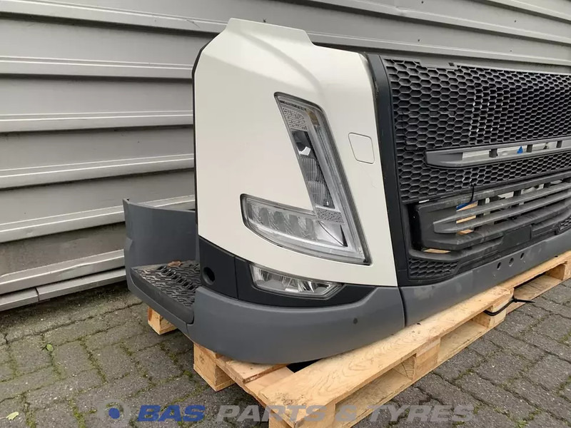 Volvo FM5 - Pare-chocs pour Camion: photos 3 Volvo FM5 - Pare-chocs pour Camion: photos 3