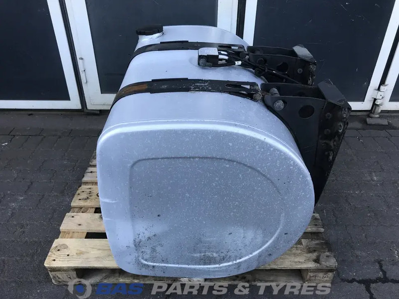 Volvo - Réservoir de carburant pour Camion: photos 2 Volvo - Réservoir de carburant pour Camion: photos 2
