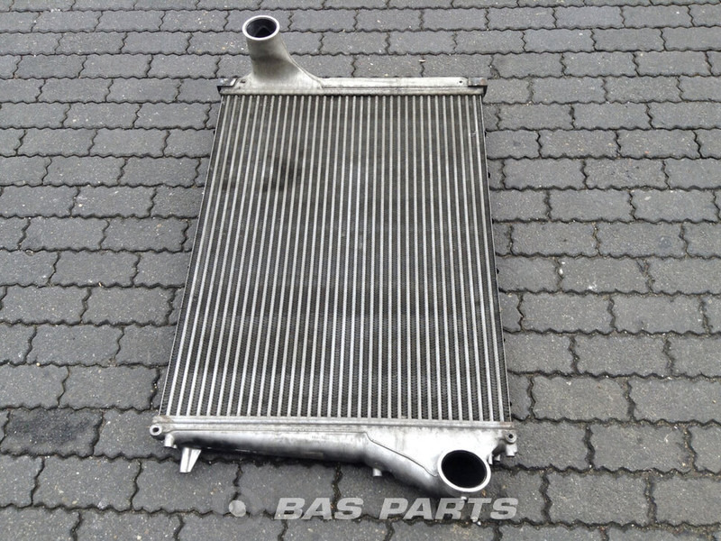Volvo - Intercooler pour Camion: photos 1 Volvo - Intercooler pour Camion: photos 1