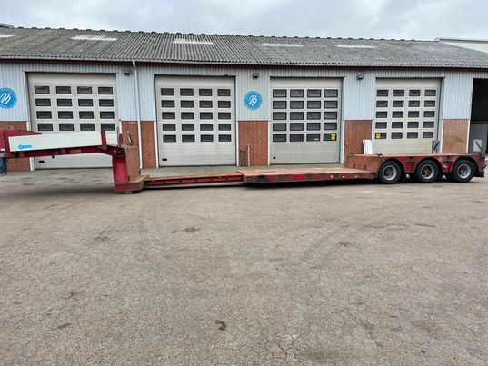 Semi-remorque surbaissé Doll T3L - Sengetrailer: photos 6 Semi-remorque surbaissé Doll T3L - Sengetrailer: photos 6